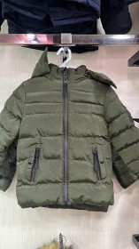 جاكيت نفخ شتوي قصير جيبة سفلية وحدة