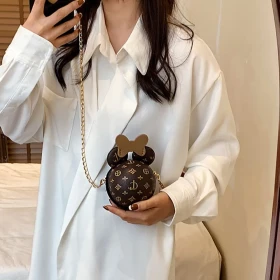 شنطة دائرية شانيل