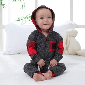 طقم رمادي أطراف كاروهات أحمر