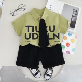 طقم شورت قميص نص كم مع جرافة